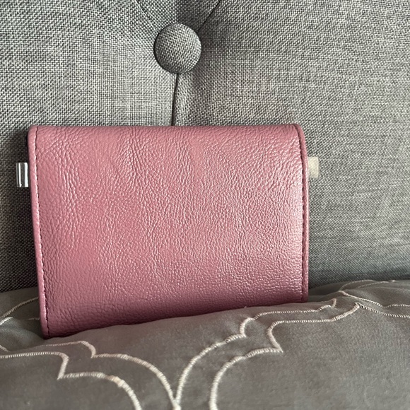 Betsey Johnson wallet - Picture 2 of 4